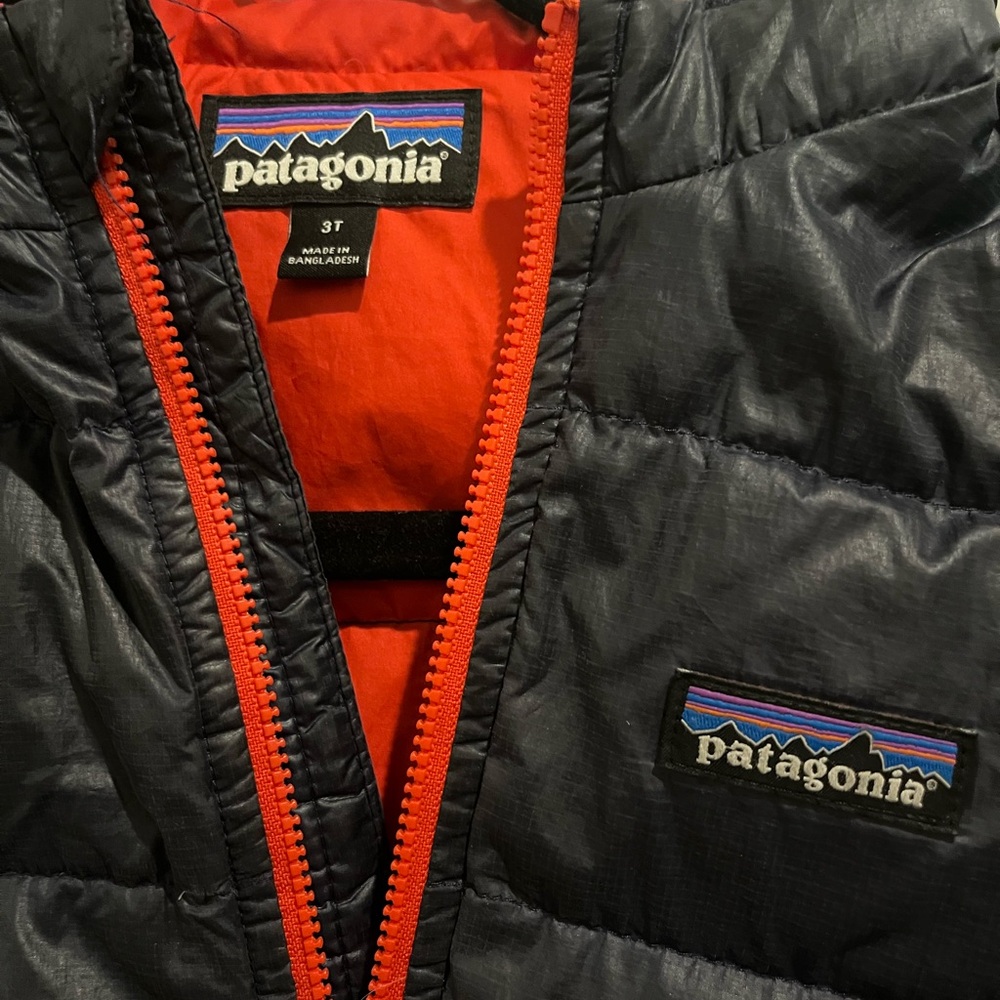 Patagonia Kids' Navy Hi-Loft Puffer Coat - Picture 2 of 9